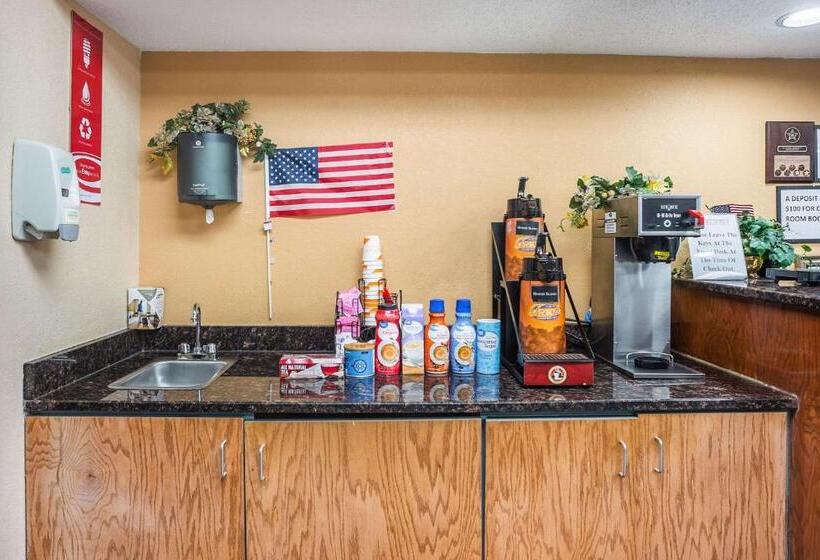 هتل Econo Lodge