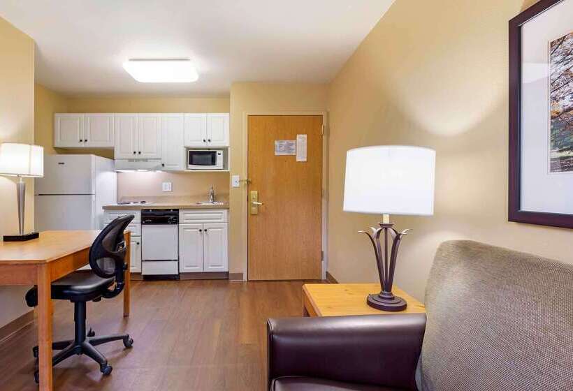 Hotel Extended Stay America Suites  Boston  Waltham  32 4th Ave