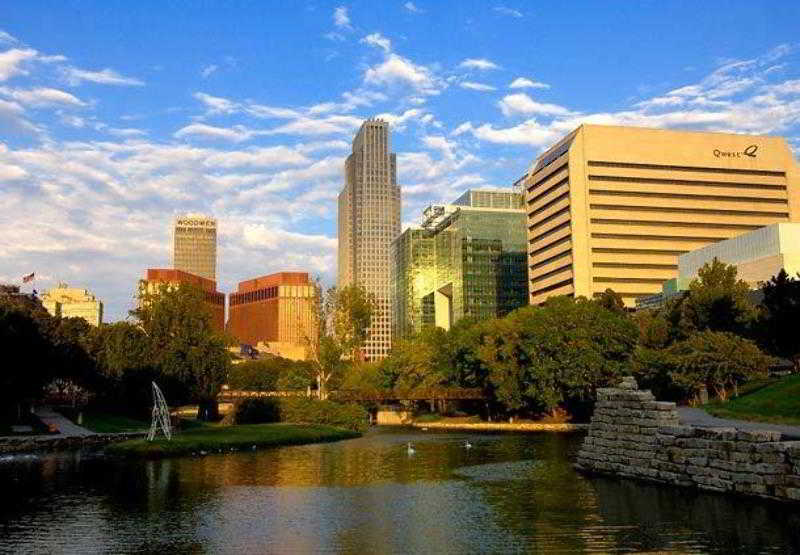 هتل Fairfield Inn & Suites By Marriott Omaha Downtown