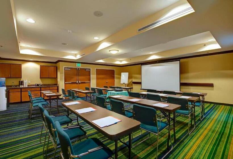 فندق Fairfield Inn & Suites Worcester Auburn