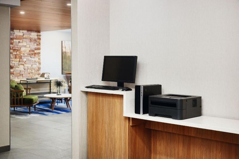 فندق Fairfield Inn & Suites Worcester Auburn