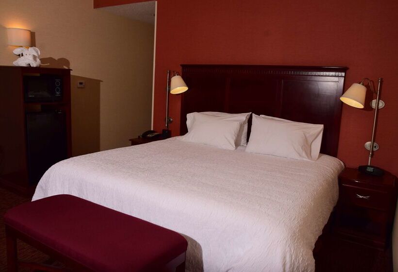 Отель Hampton Inn Indiana