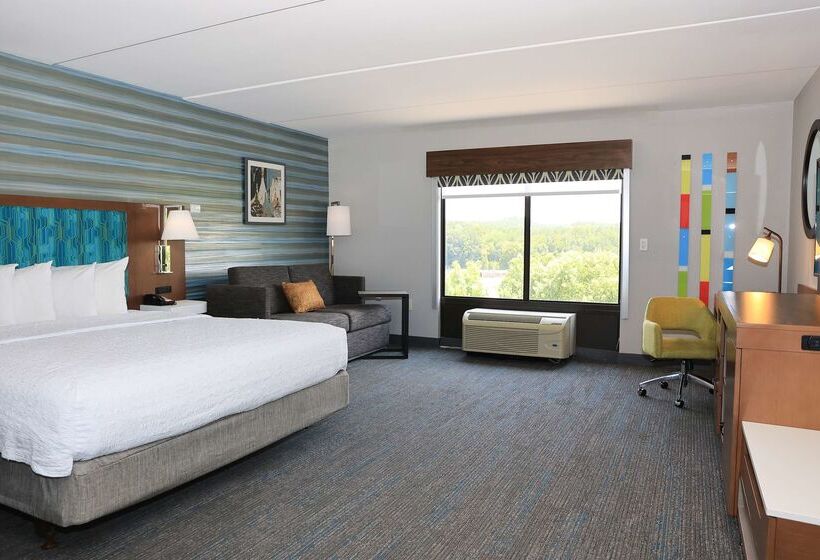 هتل Hampton Inn Atlantacanton
