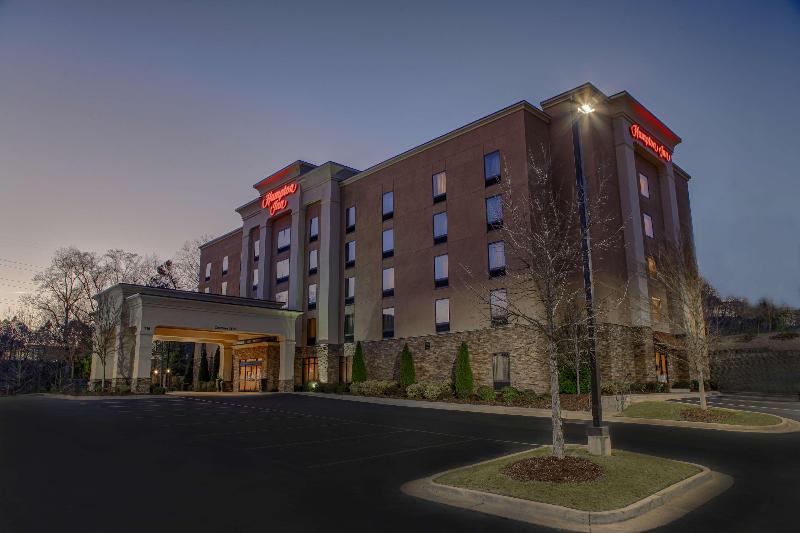 هتل Hampton Inn Atlantacanton