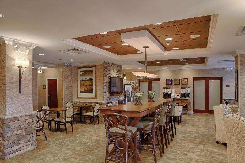 هتل Hampton Inn Atlantacanton