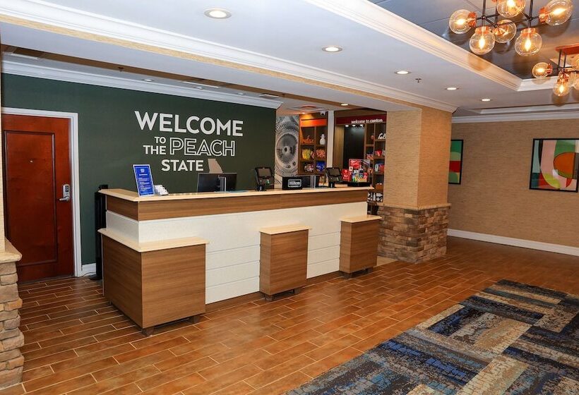 هتل Hampton Inn Atlantacanton