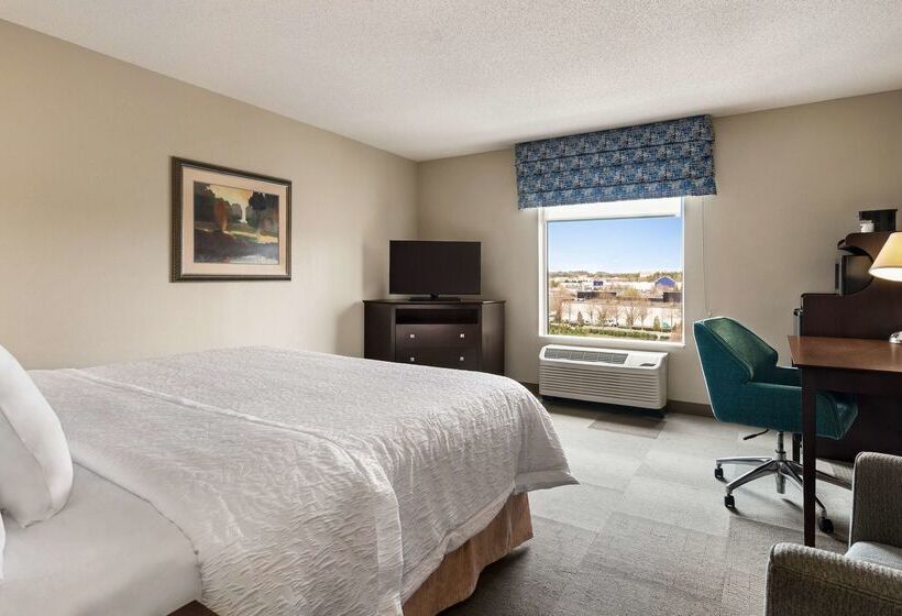 هتل Hampton Inn & Suites Atlanta Airport West/camp Creek Pkwy