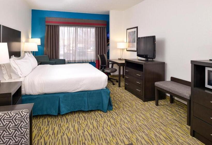 هتل Holiday Inn Express  & Suites Omaha West