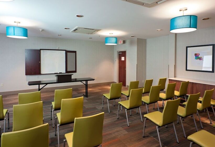 Holiday Inn Express Hotel & Suites Scott Lafayette West, An Ihg