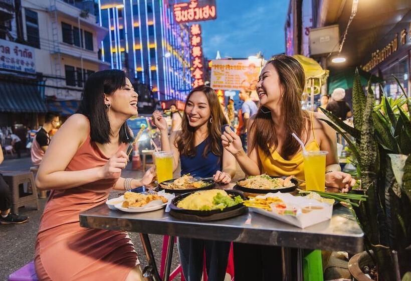 هتل Holiday Inn Express Bangkok Siam, An Ihg