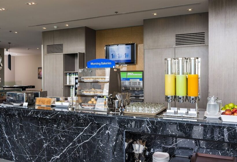 هتل Holiday Inn Express Bangkok Siam, An Ihg