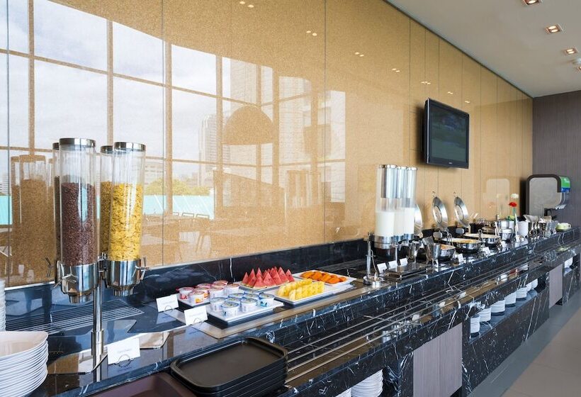 هتل Holiday Inn Express Bangkok Siam, An Ihg