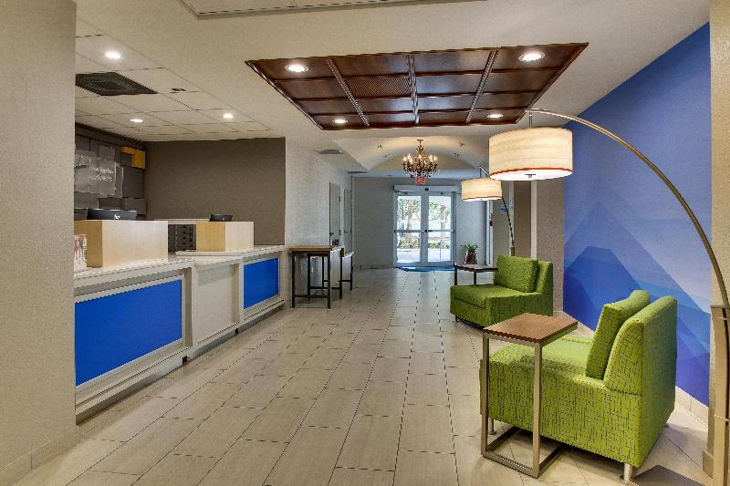 هتل Holiday Inn Express West Palm Beach Metrocentre