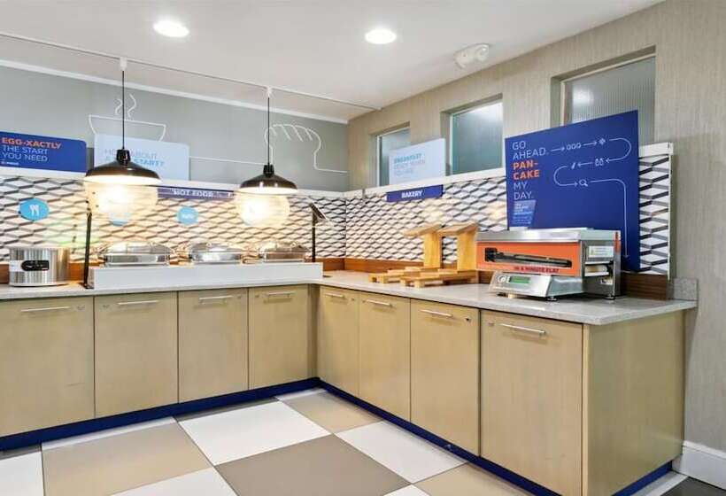 هتل Holiday Inn Express Williamsburg North, An Ihg