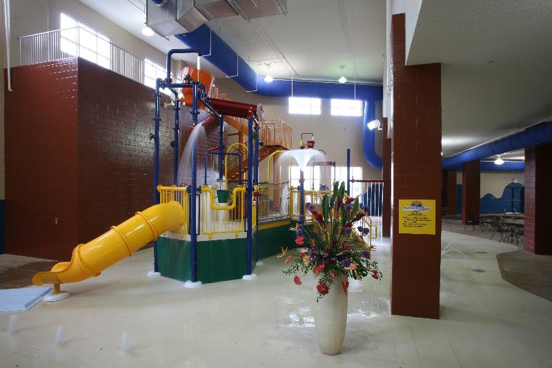 هتل Holiday Inn Omaha Downtown   Waterpark, An Ihg