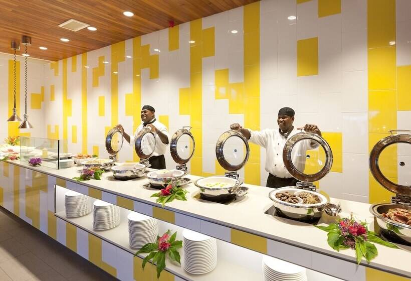 هتل Holiday Inn Resort Vanuatu, An Ihg