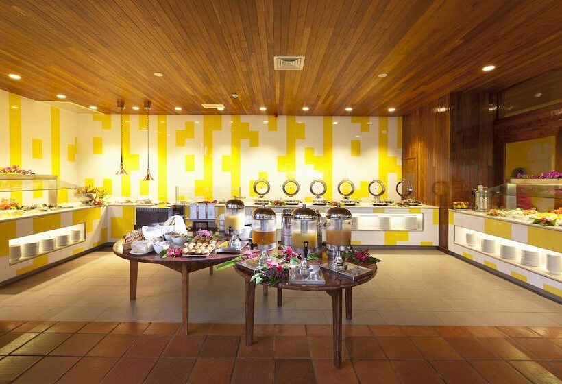 هتل Holiday Inn Resort Vanuatu, An Ihg