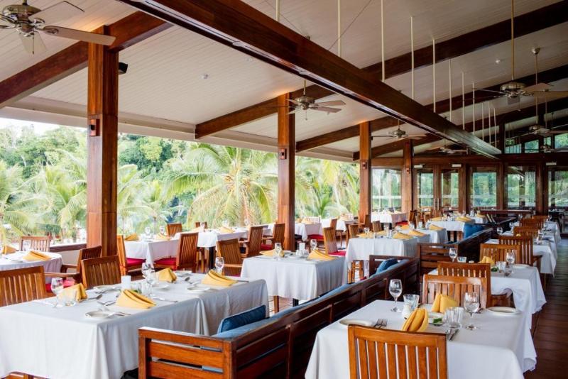 هتل Holiday Inn Resort Vanuatu, An Ihg