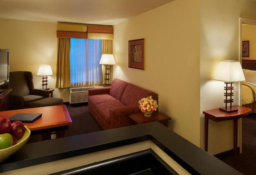 هتل Larkspur Landing Extended Stay Suites Hillsboro