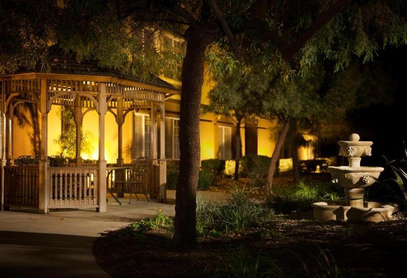 هتل Larkspur Landing Extended Stay Suites Hillsboro