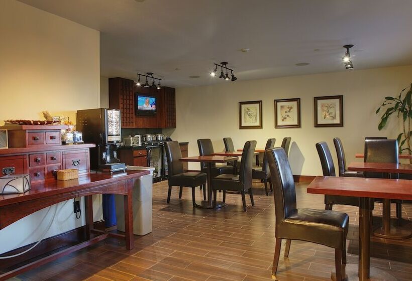 هتل Larkspur Landing Extended Stay Suites Hillsboro