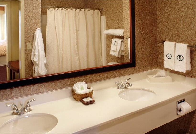 هتل Larkspur Landing Extended Stay Suites Hillsboro