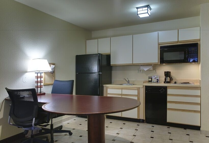 هتل Larkspur Landing Extended Stay Suites Hillsboro