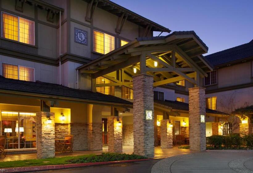 هتل Larkspur Landing Extended Stay Suites Hillsboro
