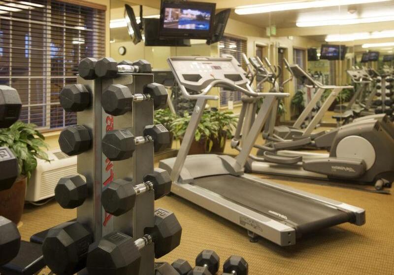 هتل Larkspur Landing Extended Stay Suites Hillsboro
