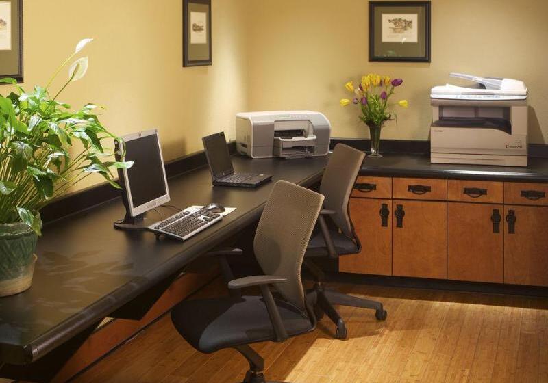 هتل Larkspur Landing Extended Stay Suites Hillsboro