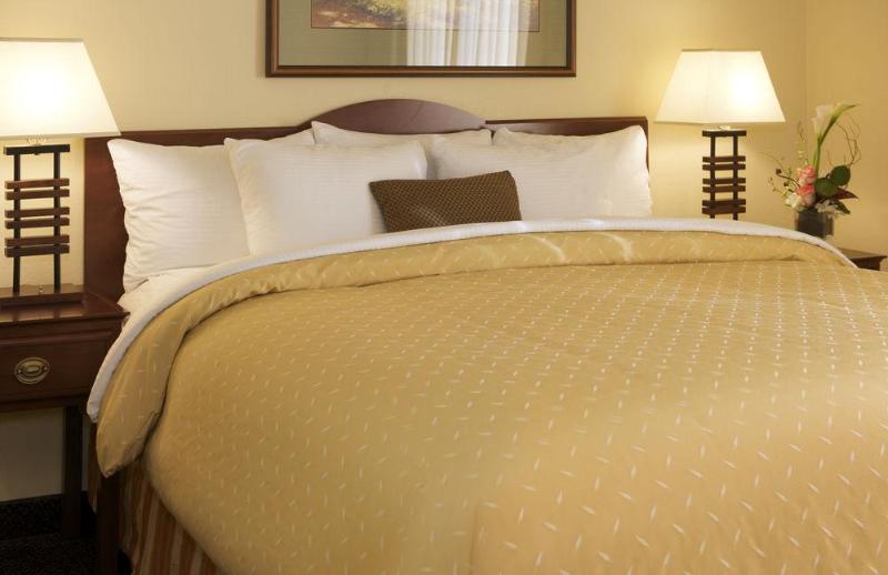 هتل Larkspur Landing Extended Stay Suites Hillsboro