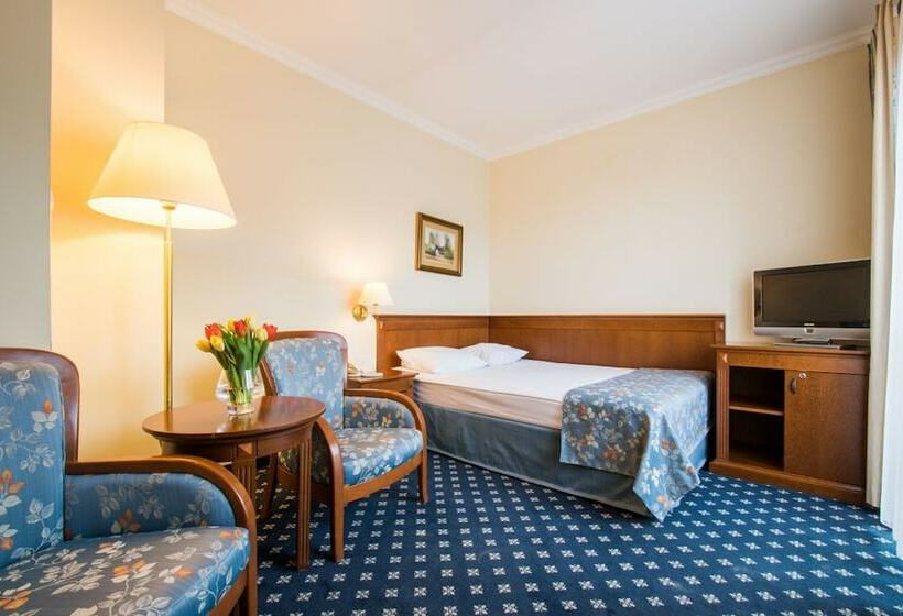 בית מלון כפרי Ossa Conference & Spa