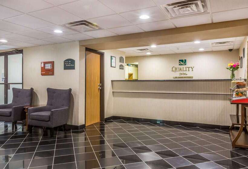 هتل Quality Inn Hyde Park   Poughkeepsie North