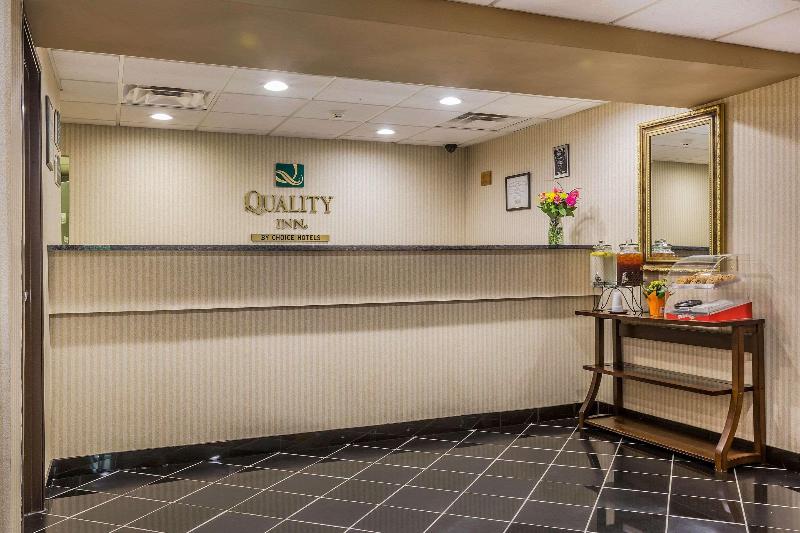 هتل Quality Inn Hyde Park   Poughkeepsie North