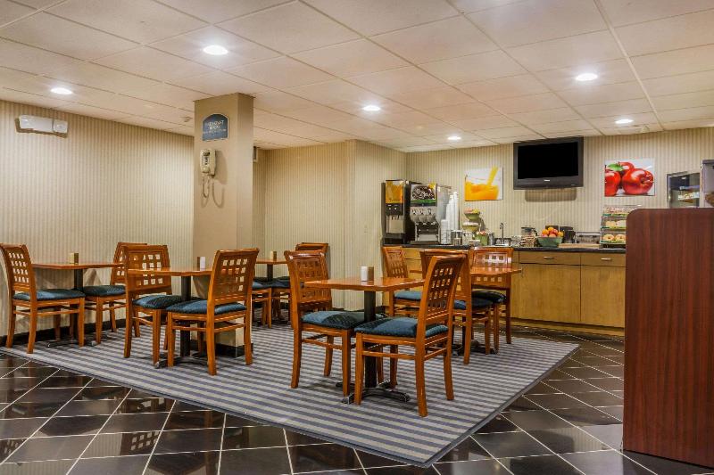 هتل Quality Inn Hyde Park   Poughkeepsie North