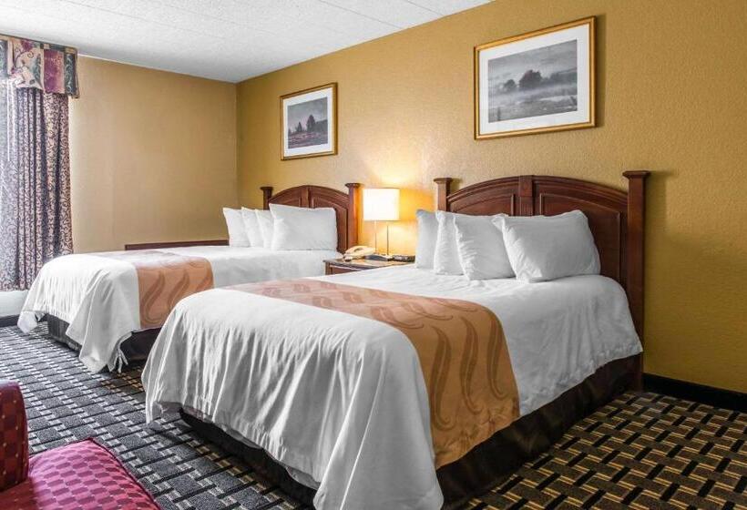 호텔 Quality Inn