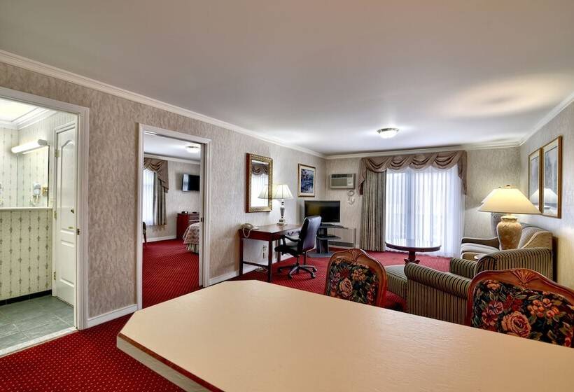 هتل Roosevelt Inn And Suites Saratoga Springs