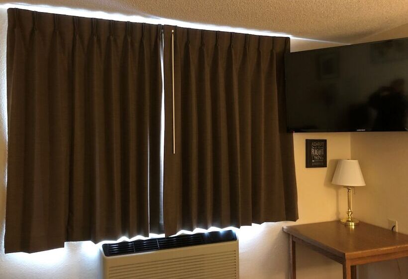 Отель Stay Wise Inn Cedaredge