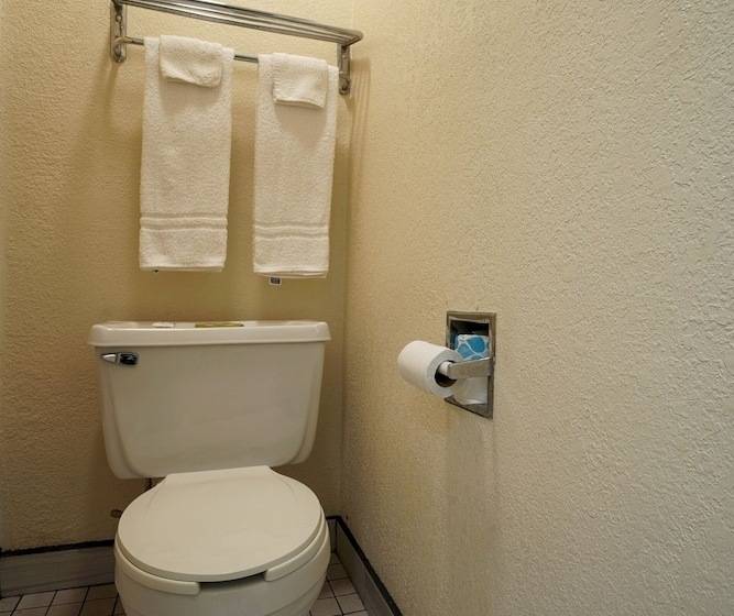 هتل Texas Inn San Benito Near Harlingen