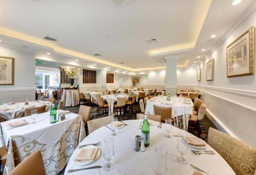 Fotos del hotel The Andrew Hotel:  48