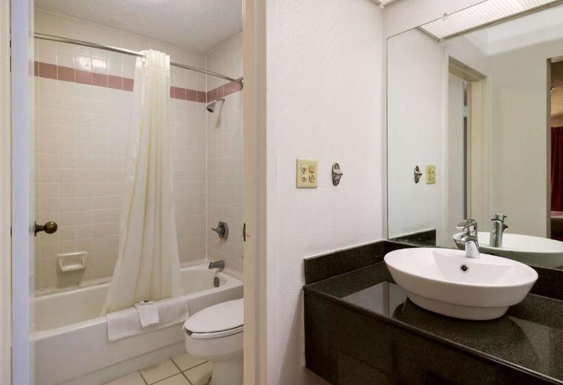 Motel 6-holyoke, Ma