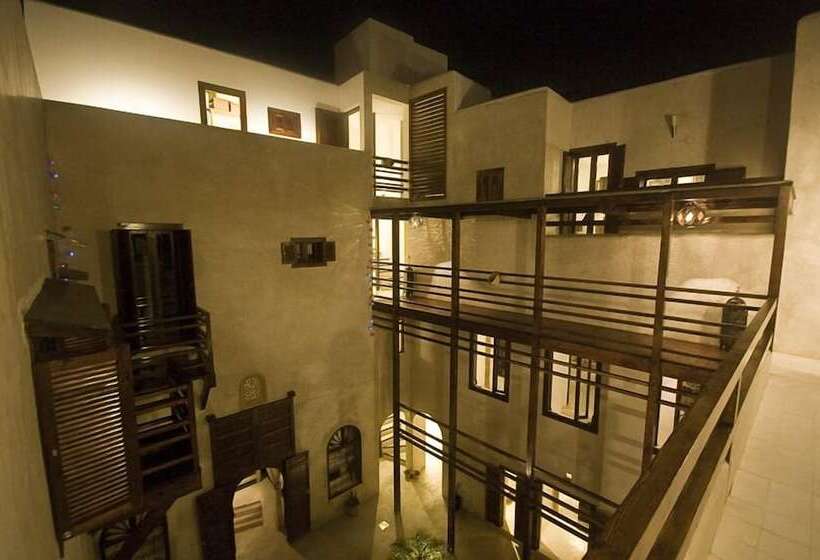 Riad El Maati