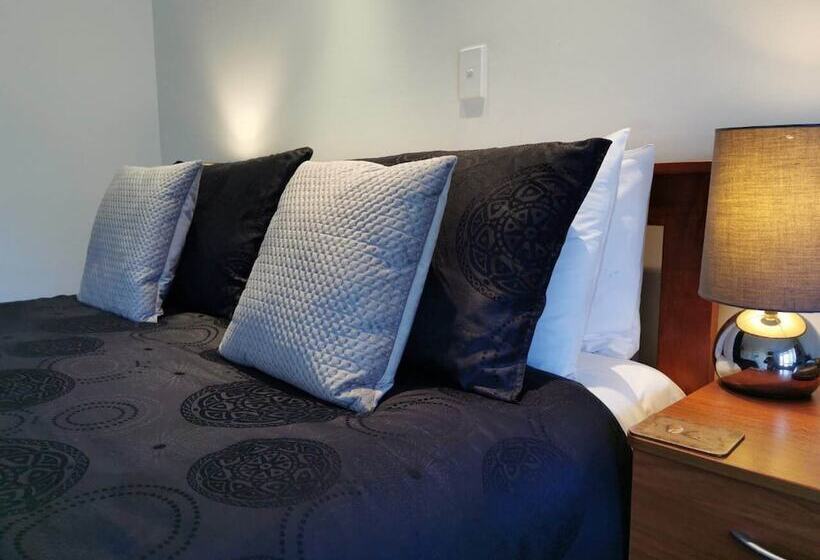 בית מלון כפרי Asure Ascot Motor Inn