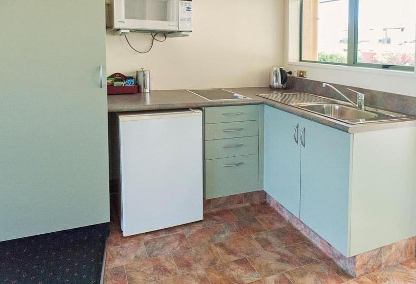 בית מלון כפרי Asure Ashley Motor Lodge