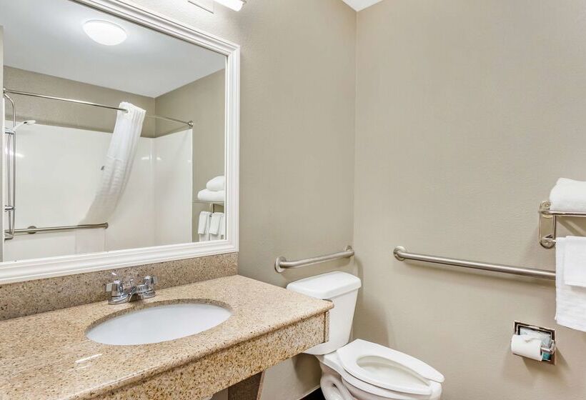هتل Best Western Airport Inn & Suites