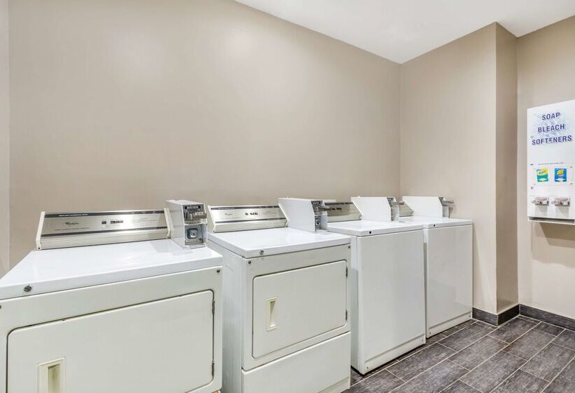 هتل Best Western Airport Inn & Suites