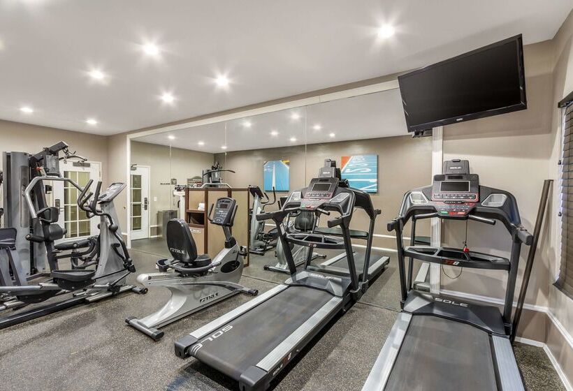 هتل Best Western Airport Inn & Suites
