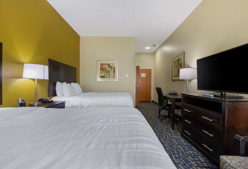 هتل Best Western Plus Brunswick Inn And Suites