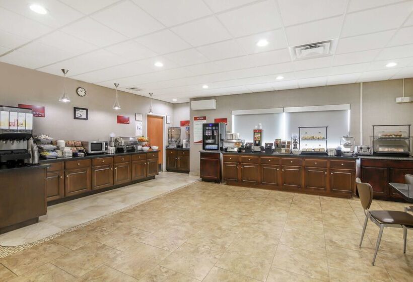 هتل Best Western Plus Brunswick Inn & Suites