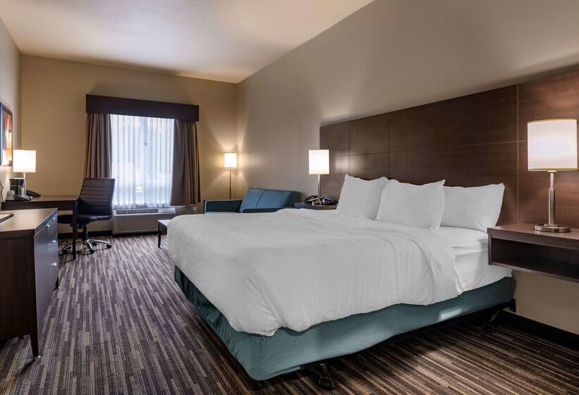 Hotel Best Western Plus Dartmouth  & Suites